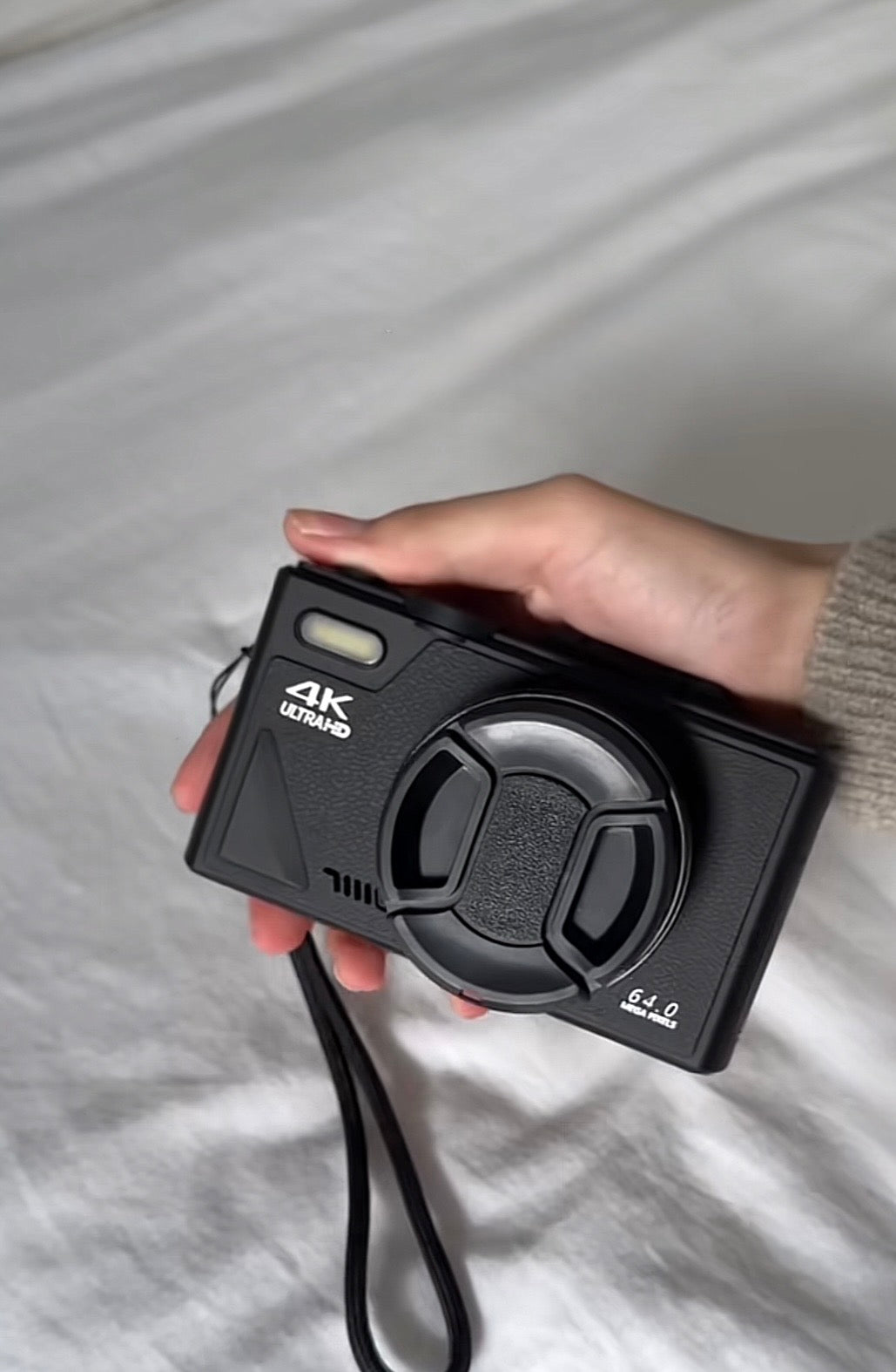4K Digital Camera for Photography and Video Autofocus Anti-Shake 48MP Compact Vlogging Camera 3'' 180° Flip Screen with Flash
