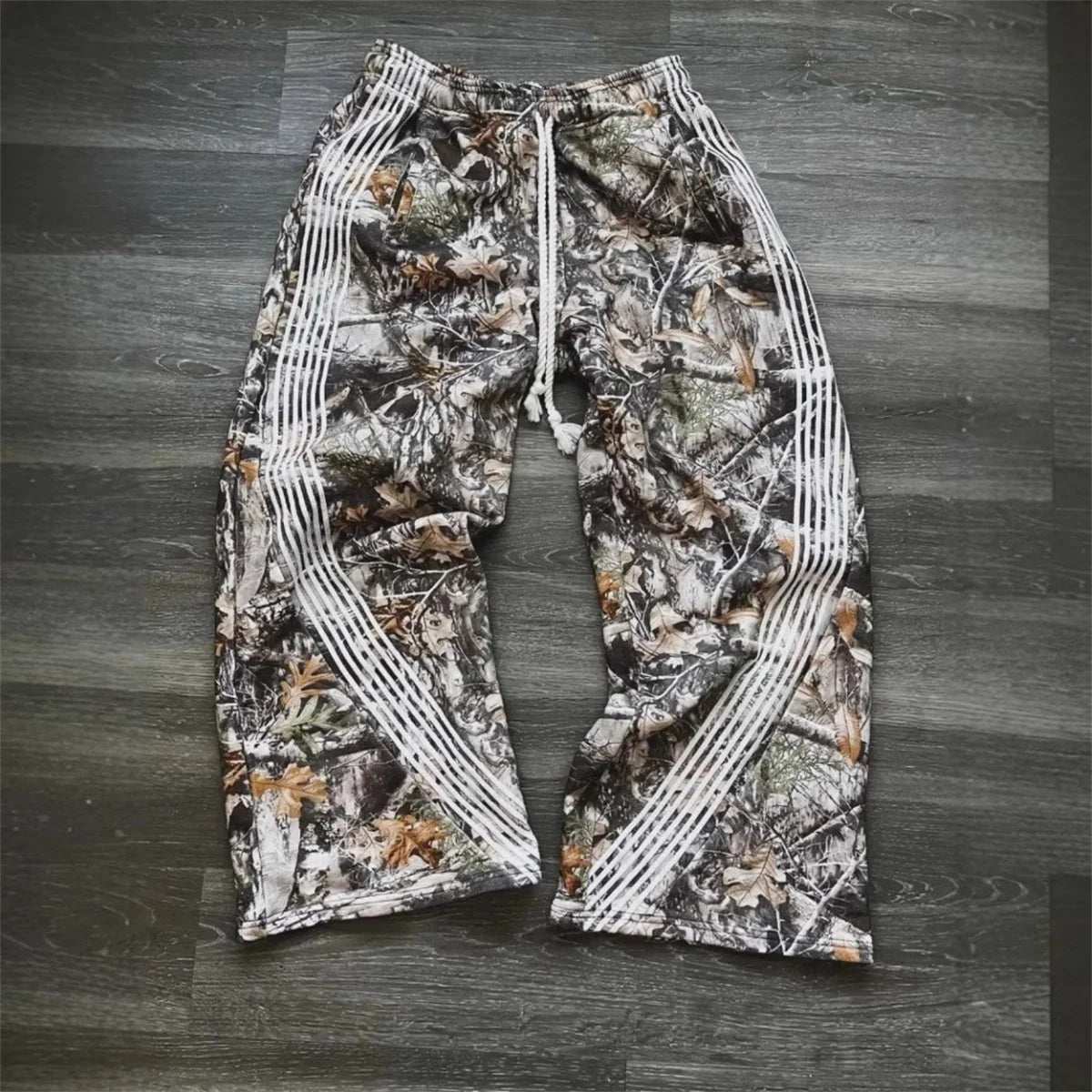 REAL TREE ARCHIVE SWEATPANTS