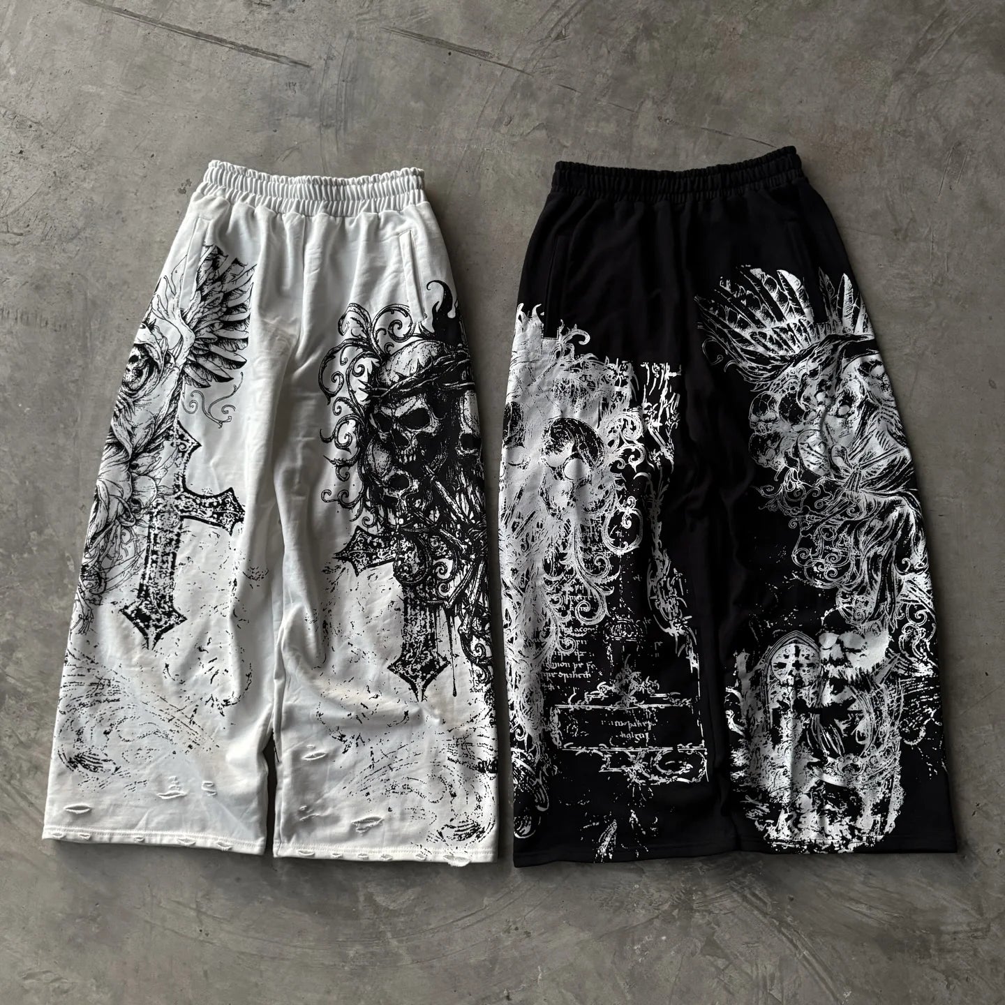GOTHIC SKULL TRIBAL SWEATPANTS